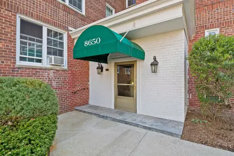 8650 Blvd E #3D, North Bergen, NJ 07047