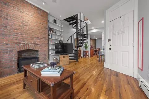 297 Pavonia Ave #2B, Jersey City, NJ 07302