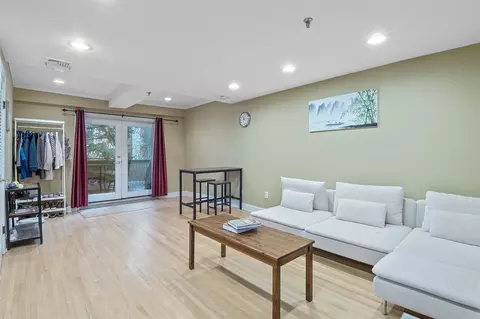 135 Garden St #4, Hoboken, NJ 07030