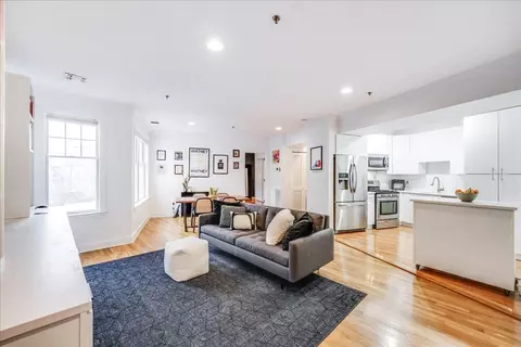 82 Clinton St #3F, Hoboken, NJ 07030
