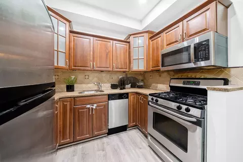 259 Griffith St #1, Jersey City, NJ 07307