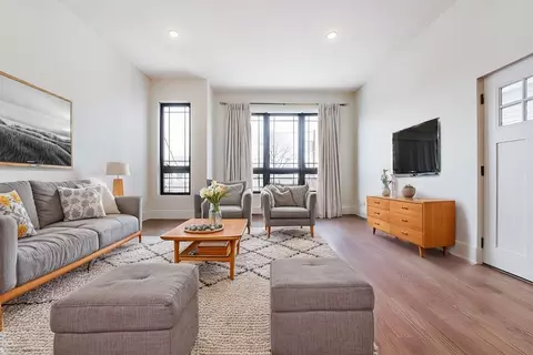 228 Nunda Ave #1, Jersey City, NJ 07306