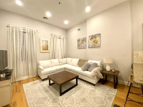 522 Hudson St #2, Hoboken, NJ 07030