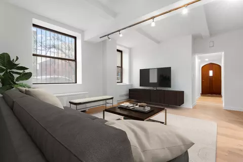 50 Glenwood Ave #109, Jersey City, NJ 07306