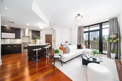 84 Willow Ave #2B, Hoboken, NJ 07030