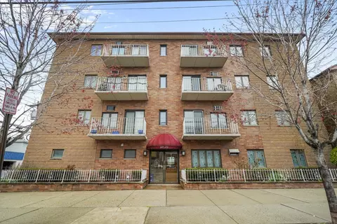 647-653 Kennedy Blvd #107, Bayonne, NJ 07002