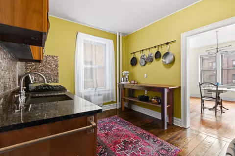270 Harrison Ave #304, Jersey City, NJ 07304