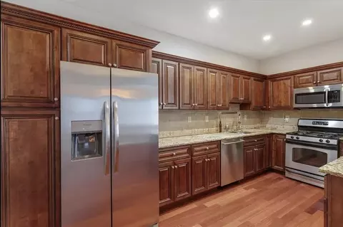 91 Maple St #1, Jersey City, NJ 07304