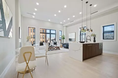 43 Charles St #2, Jersey City, NJ 07307