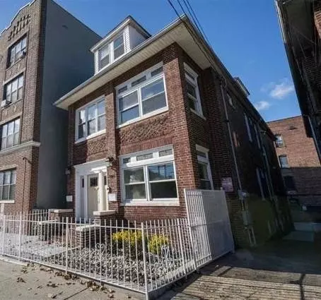 141 Bergen Ave, Jersey City, NJ 07305