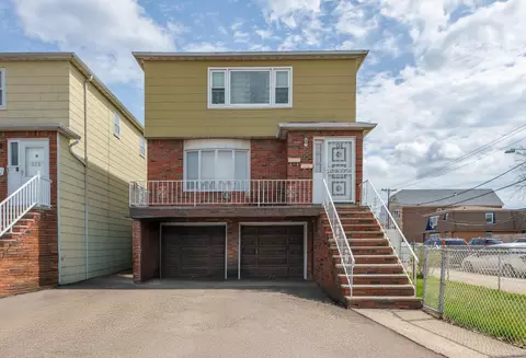 520 Avenue C, Bayonne, NJ 07002