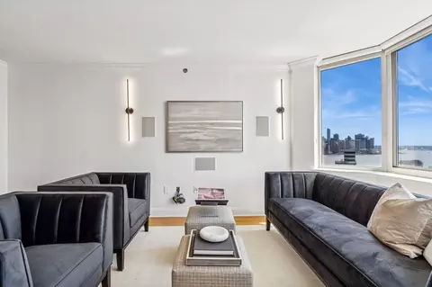1 2nd St #2407, Jersey City, NJ 07302