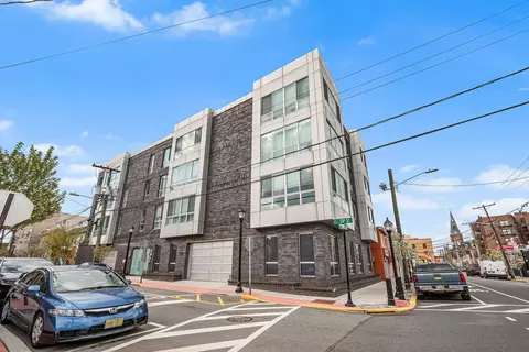 3121 Central Ave #2D, Union City, NJ 07087