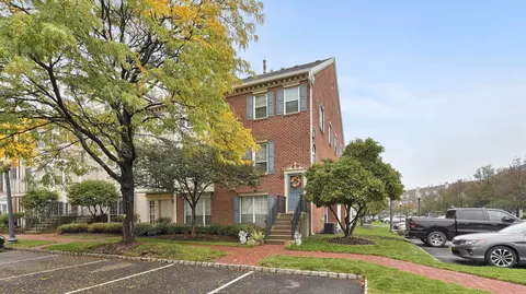 14 Alder St, Jersey City, NJ 07305