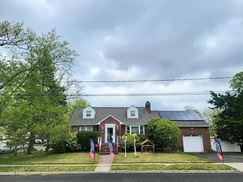 403 Hamilton St, Roselle, NJ 07203