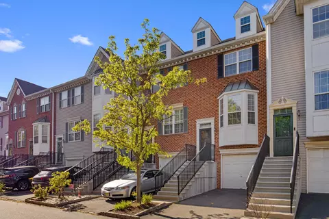 28 Birch St, Jersey City, NJ 07305
