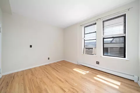 423 Jefferson St #8, Hoboken, NJ 07030