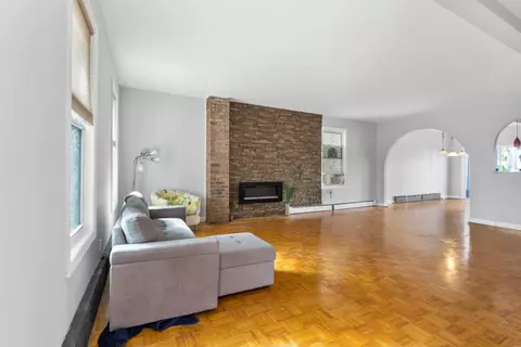 232 Centre Ave, Secaucus, NJ 07094 photo 6