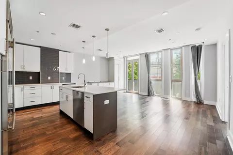 930 Jefferson St #2A, Hoboken, NJ 07030