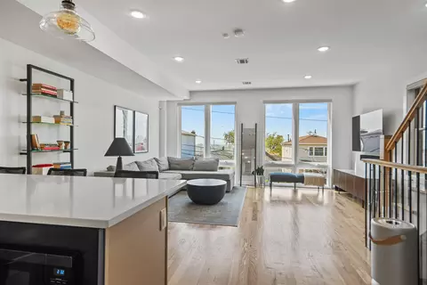 118 Columbia Ave # 2, Jersey City, NJ 07307