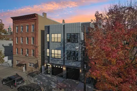 40 Wright Ave, Jersey City, NJ 07306