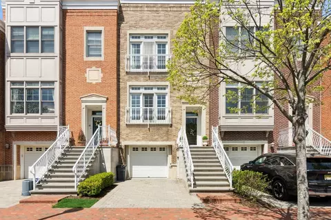 50 Constitution Way, Jersey City, NJ 07305