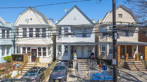 20 Roosevelt Ave, Jersey City, NJ 07304