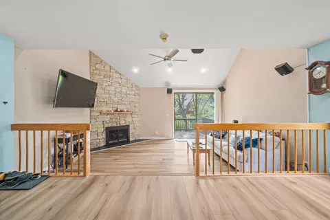 458 Dunlin Plz, Secaucus, NJ 07094