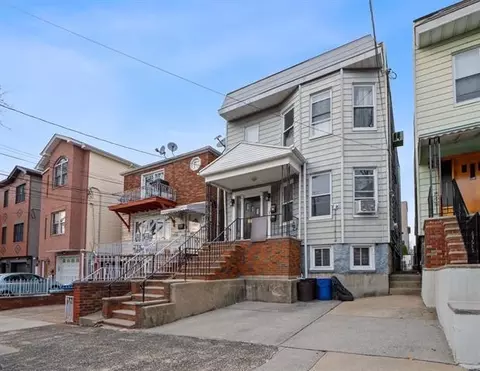 132 Grace St, Jersey City, NJ 07307