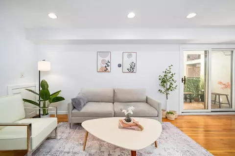 180 Washington St #3, Jersey City, NJ 07302
