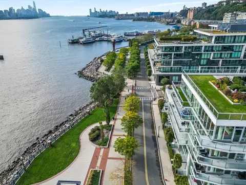 1000 Avenue At Port Imperial # 602, Weehawken, NJ 07086