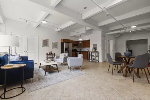 300 Communipaw Ave #17, Jersey City, NJ 07304