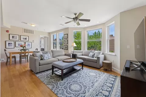 207 2nd St #4A, Hoboken, NJ 07030