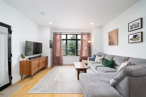 109 Poplar St #1, Jersey City, NJ 07307