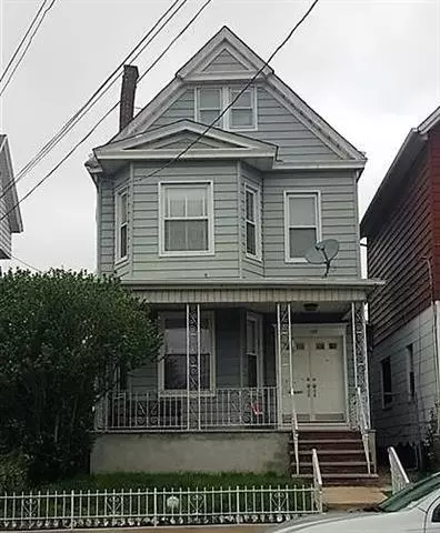 125 W 3rd St, Bayonne, NJ 07002