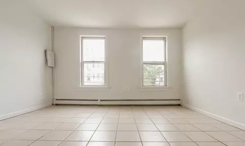 156 Old Bergen Rd, Jersey City, NJ 07305