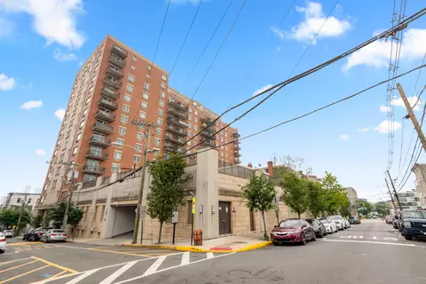 3312 Hudson Ave #3H, Union City, NJ 07087