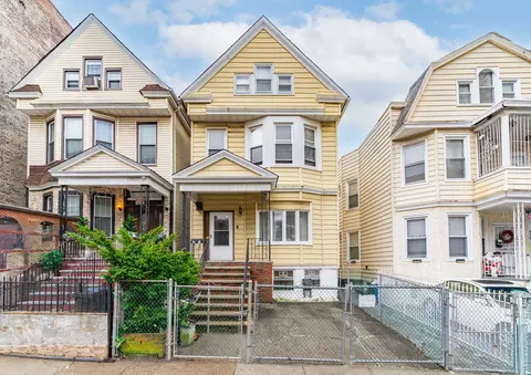 27 Lexington Ave, Jersey City, NJ 07304
