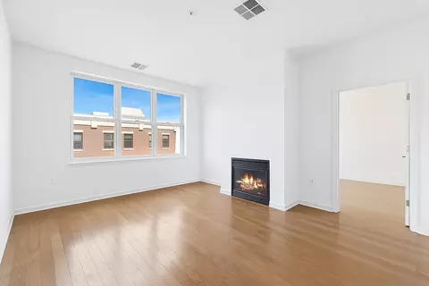 1200 Grand St #616, Hoboken, NJ 07030