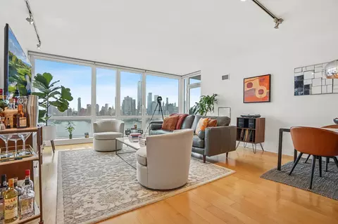 2 2nd St #3103, Jersey City, NJ 07302