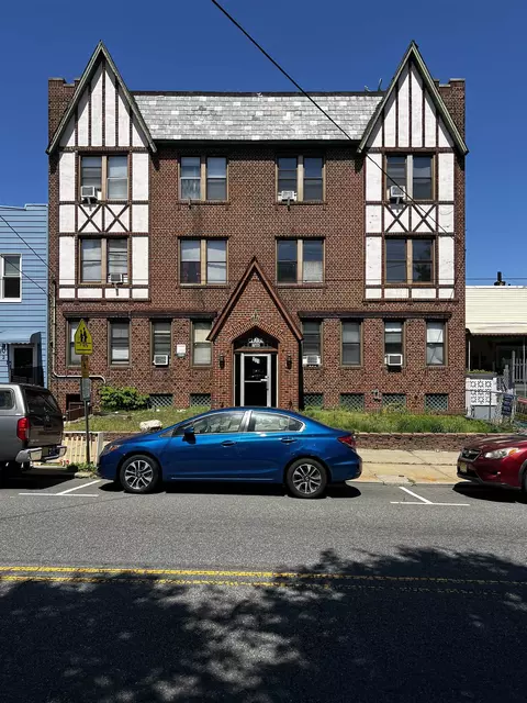 901 Grand Ave #B5, North Bergen, NJ 07047