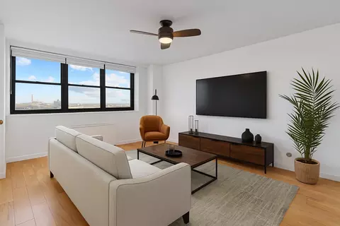 1225 Kennedy Blvd #8I, Bayonne, NJ 07002