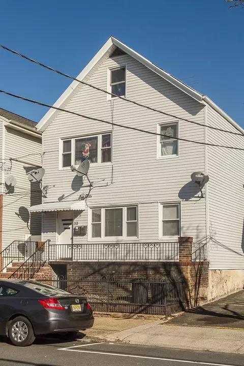 33 W 24th St, Bayonne, NJ 07002