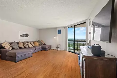 708 Harmon Cove Tower, Secaucus, NJ 07094