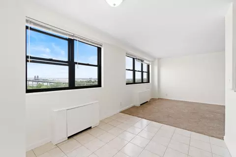 1225 Kennedy Blvd #8A, Bayonne, NJ 07002