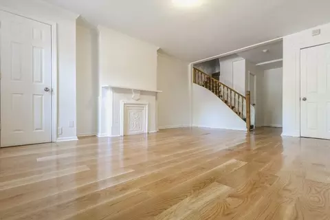 130 Orient Ave, Jersey City, NJ 07305