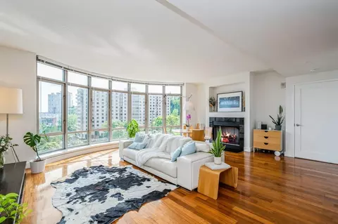 8100 River Rd #612, North Bergen, NJ 07047