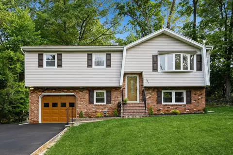 151 Mount Pleasant Ave, Dover, NJ 07801