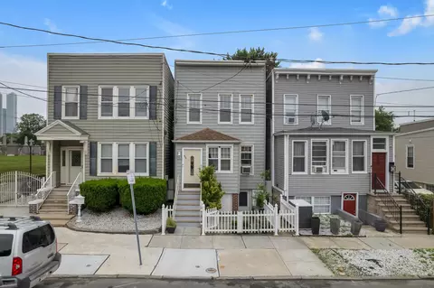 470 Mallory Ave, Jersey City, NJ 07306