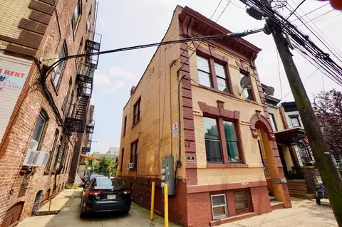 6034 Palisade Ave, West New York, NJ 07093
